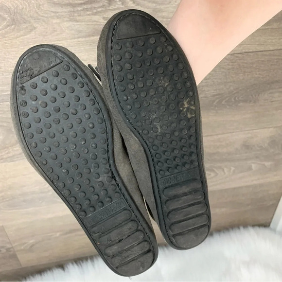 Minnetonka Kilty Moccasins Shoes Suede Leather Flats Gray Fringe western Size 6 - Picture 9 of 10